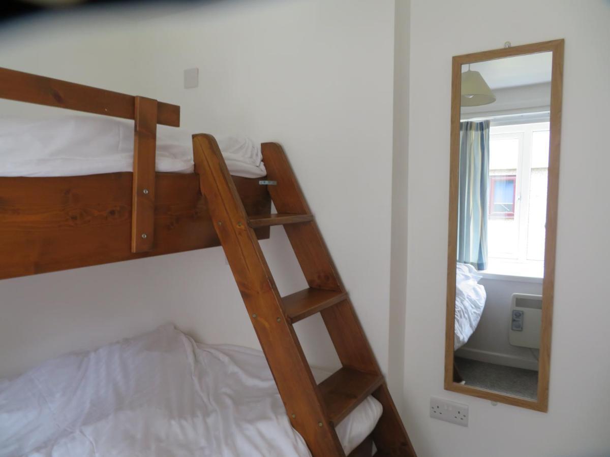 11 Trevithick Court Tolroy Manor Apartment เฮล ภายนอก รูปภาพ