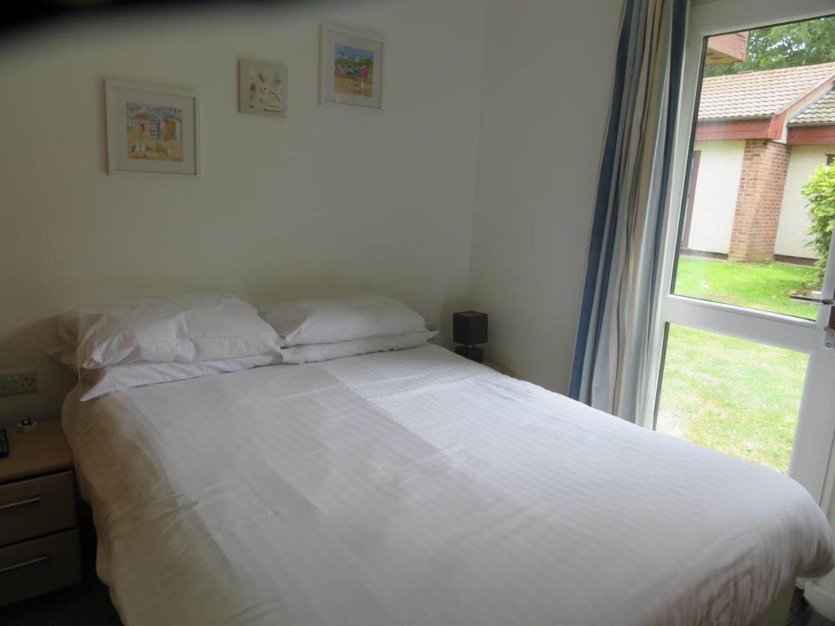 11 Trevithick Court Tolroy Manor Apartment เฮล ภายนอก รูปภาพ